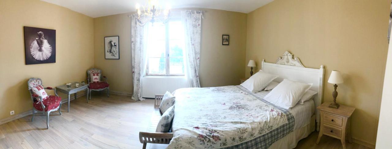 Ecole De Mathuna De Marigny Brizay Bed and Breakfast Εξωτερικό φωτογραφία