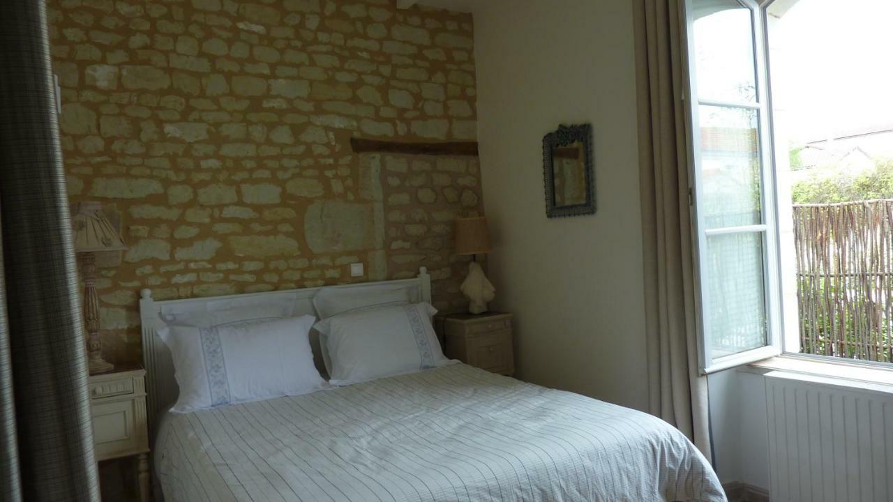 Ecole De Mathuna De Marigny Brizay Bed and Breakfast Εξωτερικό φωτογραφία